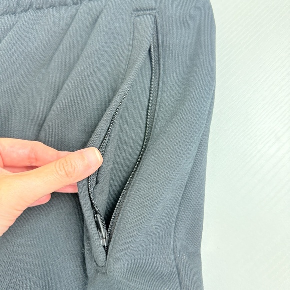 NWT Women's Adidas Soft Fleece Lined Straight-Leg Sweatpants M - Picture 5 of 14